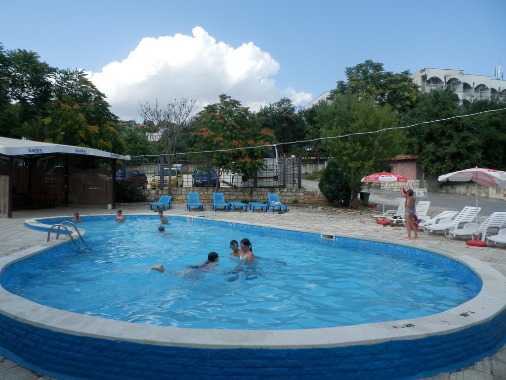 Olimpia Supersnab Hotel Balchik Exterior photo